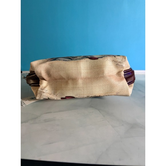 Paris Postcard Makeup Bag - New - Picture 2 of 3